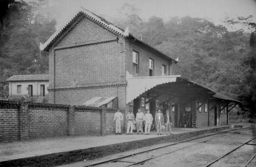 A estação por volta de 1908